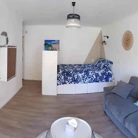 Apartment Studio Neuf Et Equipe, Plages Et Restaurants A Deux Pas !